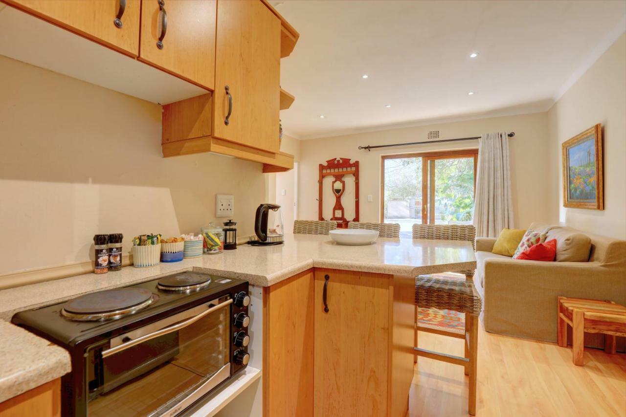 No.8 On Wright Street Apartment George Luaran gambar