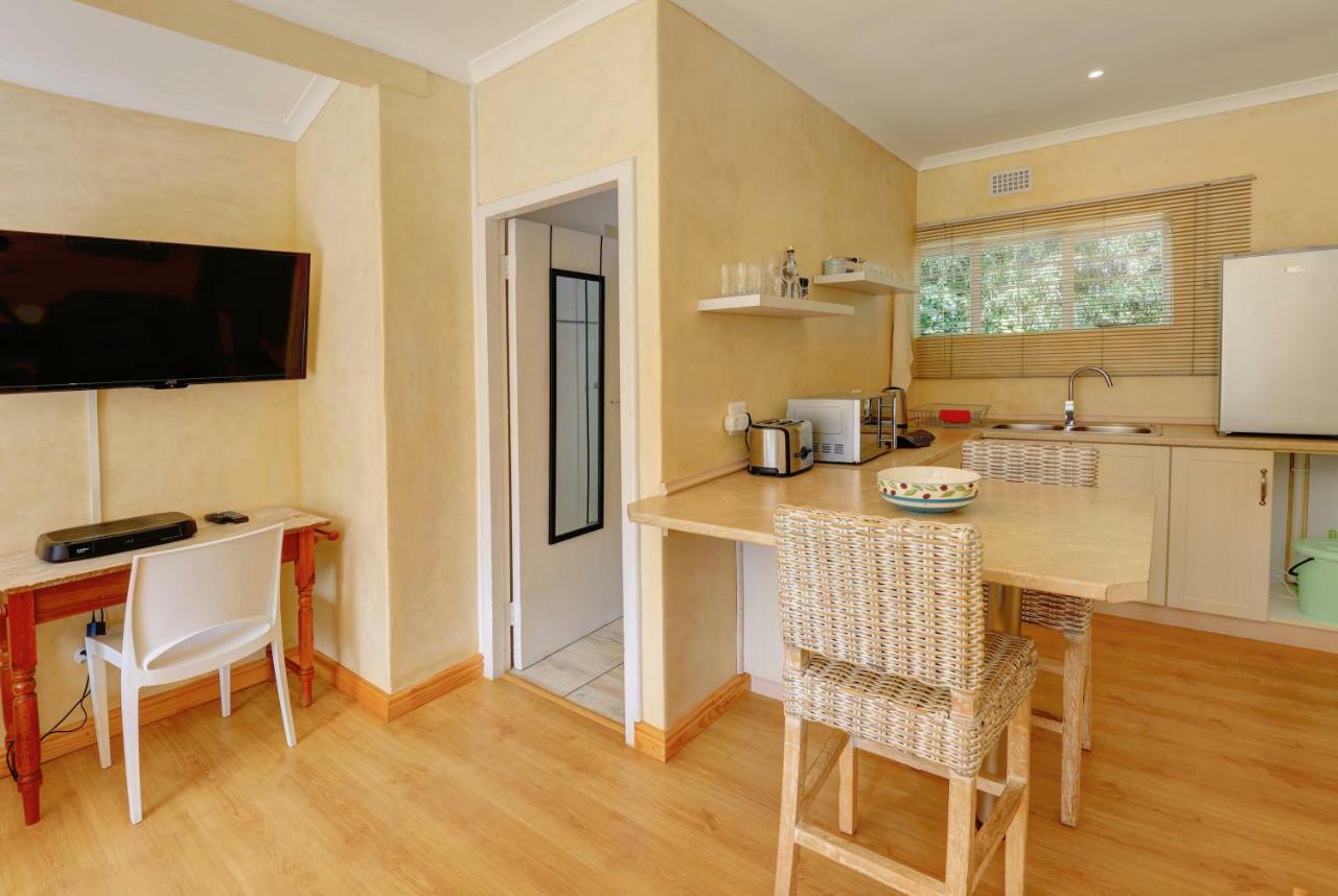 No.8 On Wright Street Apartment George Luaran gambar